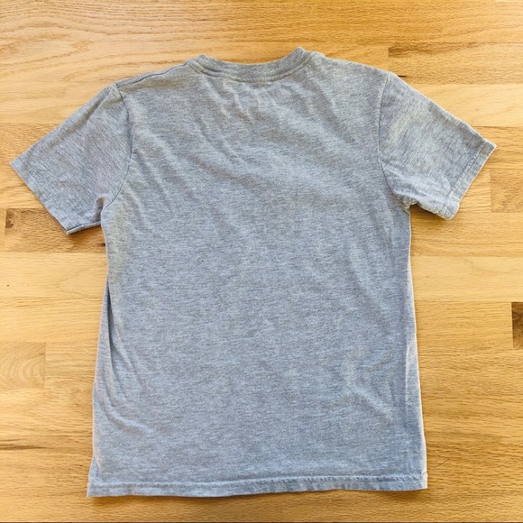 GREAT Condition Burton Mont Tremblant T-Shirt - Picture 4 of 5